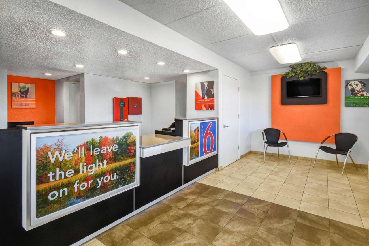 Motel 6-Memphis, Tn - Downtown Eksteriør bilde